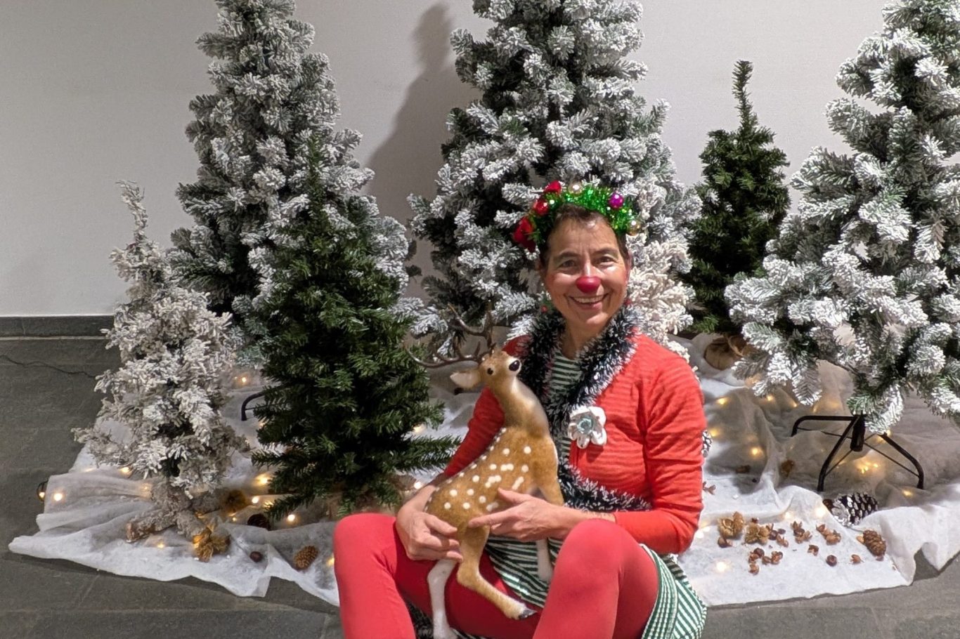Funny als Weihnachtsengel oder Osterhase mit roter Nase, zu jeder Jahreszeit im Einsatz